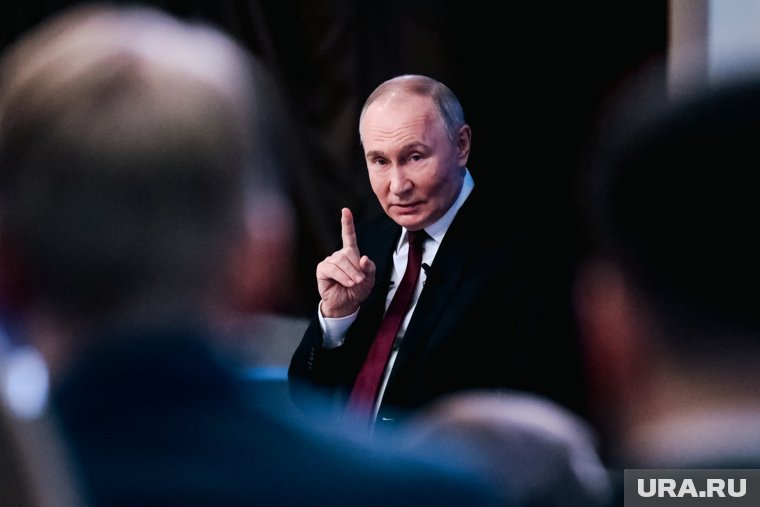 Путин изложил новый план власти по повышению рождаемости
