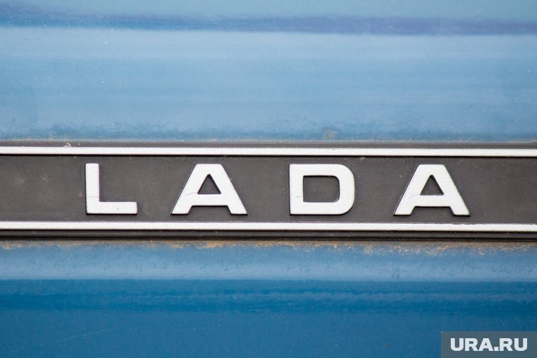 «АвтоВАЗ» прекратил выпуск самой дешевой версии Lada Niva Travel