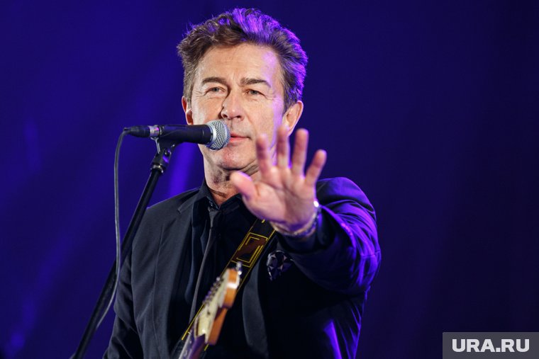 Годы с «Браво», четверо детей, санкции Украины: куда пропал интеллигент шоу-бизнеса Сюткин