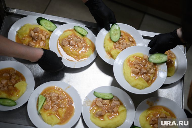 Команда теневого мэра из ХМАО обвинила власти в переделе рынка школьного питания