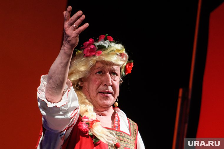 Ефремов разводится с пятой женой после 23 лет брака: что известно о расставании с Кругликовой