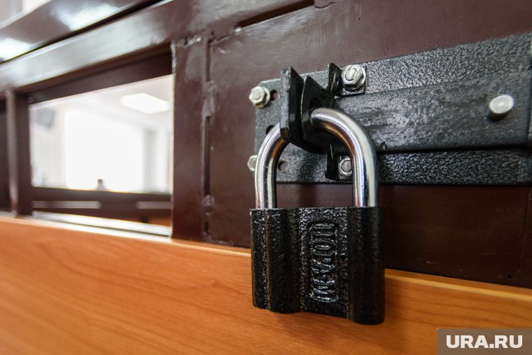 В Оше задержали сотрудницу «Русского дома» по подозрению в вербовке наемников