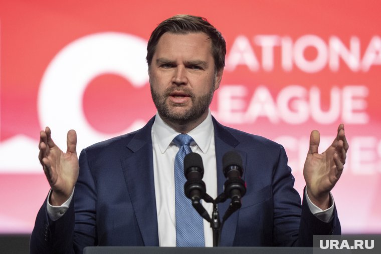 Times: вице-президент США игнорирует приглашения на Украину от Зеленского