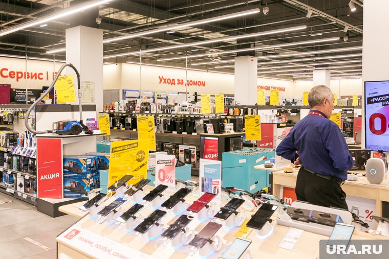 Магазины обрушат цены на импорт из-за торговых войн США и Китая