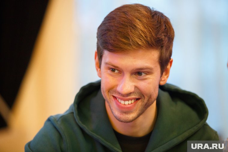 Кофе, круассаны и кровь: российские футболисты теряют контроль в московской «Кофемании»