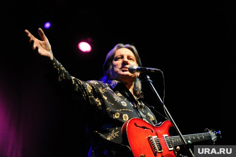 Обругал Балабанова и уверовал в плоскую Землю: жизнь и скандалы Юрия Лозы