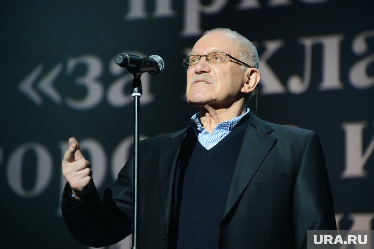 Увел возлюбленную из семьи, снял одну из первых постельных сцен в СССР: как жил режиссер Александр Митта