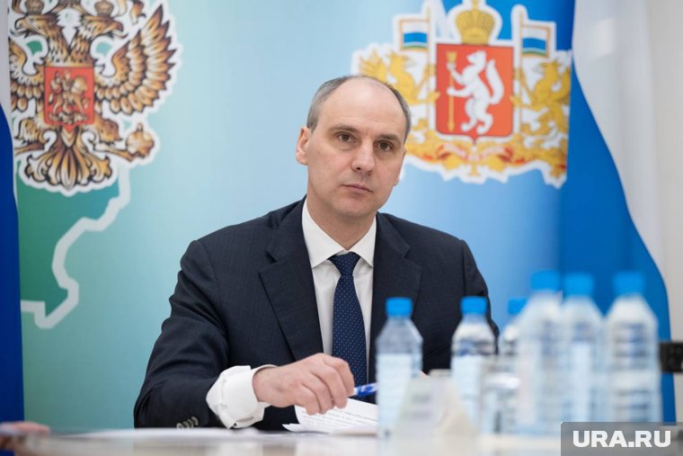 Паслер отчитался Жоге о сотнях свердловчан, которые заявились на путинскую программу для бойцов СВО