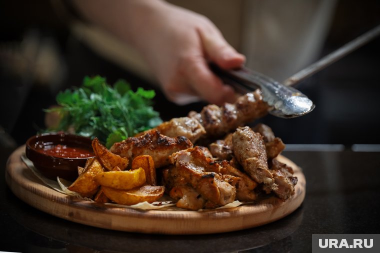 Плюсы и минусы мяса на шашлык: что лучше выбрать для жарки на мангале — отвечает диетолог