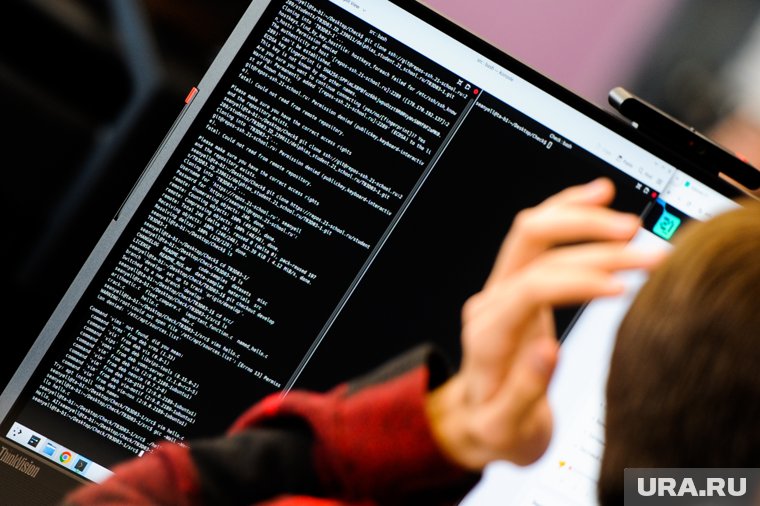 Работники ММК самостоятельно создали роботов для бухгалтерии и подбора кадров