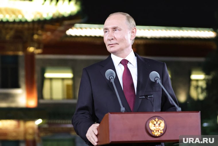 Путин: Россия призывает к сотрудничеству писателей из разных стран