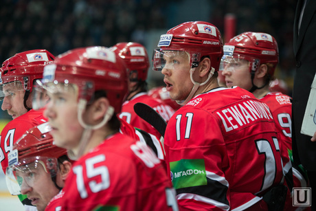 Хоккейный матч Автомобилист - Барыс. Четвертое поражение от казахов в плей-офф КХЛ.