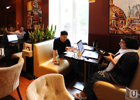 Пожар. Эвакуация. Магазин. Лестница. Дом быта на Васенко. Челябинск., леонов сергей, золотухина альбина, васин владимир, ахметов вадим, работники, ударники труда, не покладая рук, пострадавшие от многократных пожаров