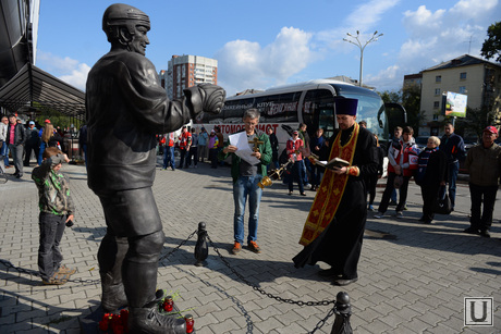 возложение цветов мемориал Локомотив, Автомобилист