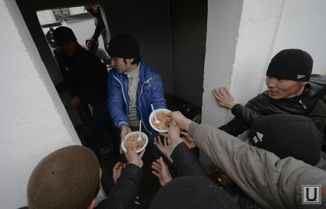 Верхняя Пышма. Курбан-байрам в Медной мечети имама Исмаила аль-Бухари., плов, Курабан-байрам, мусульмане, намаз