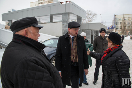 Павел Креков осматривает ТЮЗ. Екатеринбург, креков павел, сафронов михаил