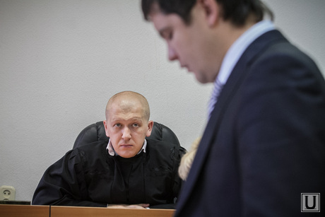 Суд о продлении ареста Дмитрия Лошагина в Октябрьском районном суде.
Екатеринбург, судебное заседание, суд, адвокат, измайлов эдуард, лашин сергей, судья