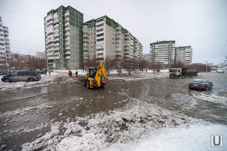 Коммунальная авария на Крестинского. Екатеринбург
