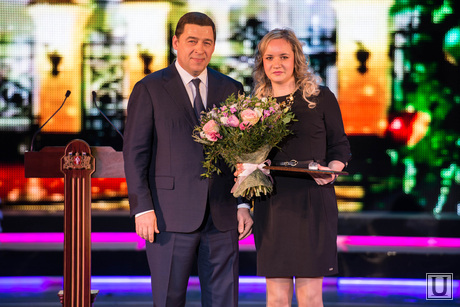 Поздравление от Евгения Куйвашева в Театре Эстрады. Екатеринбург, куйвашев евгений