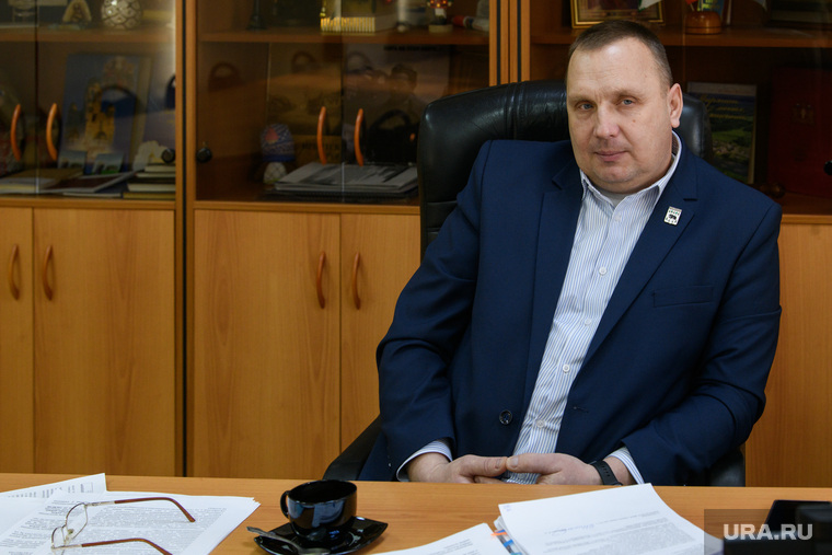 «Построю школу — и жизнь удалась»: интервью с первым свердловским мэром-СВОшником. Фото